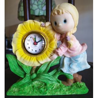 Reloj de cuarzo en cerámica.